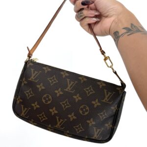 Louis Vuitton Monogram Pochette